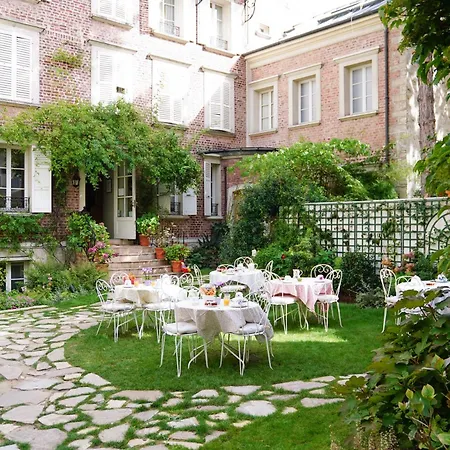 Апарт-отель Escudier Appart-hotel 3*