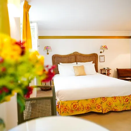 Апарт-отель Escudier Appart-hotel Булонь-Бийанкур