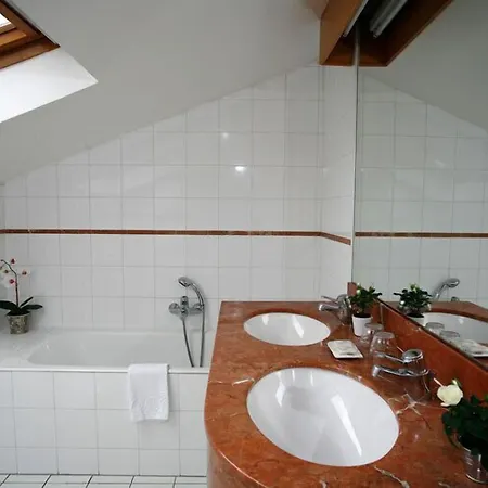 Escudier Appart-hotel 3*